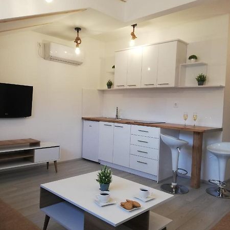 אוהריד Apartments Naumovski מראה חיצוני תמונה