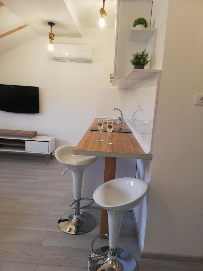אוהריד Apartments Naumovski מראה חיצוני תמונה