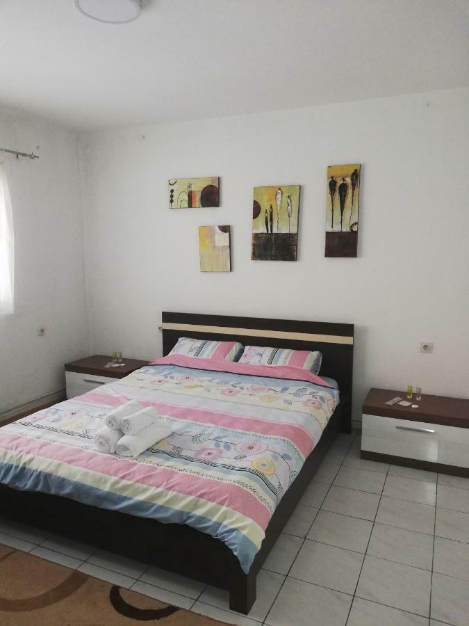 אוהריד Apartments Naumovski מראה חיצוני תמונה