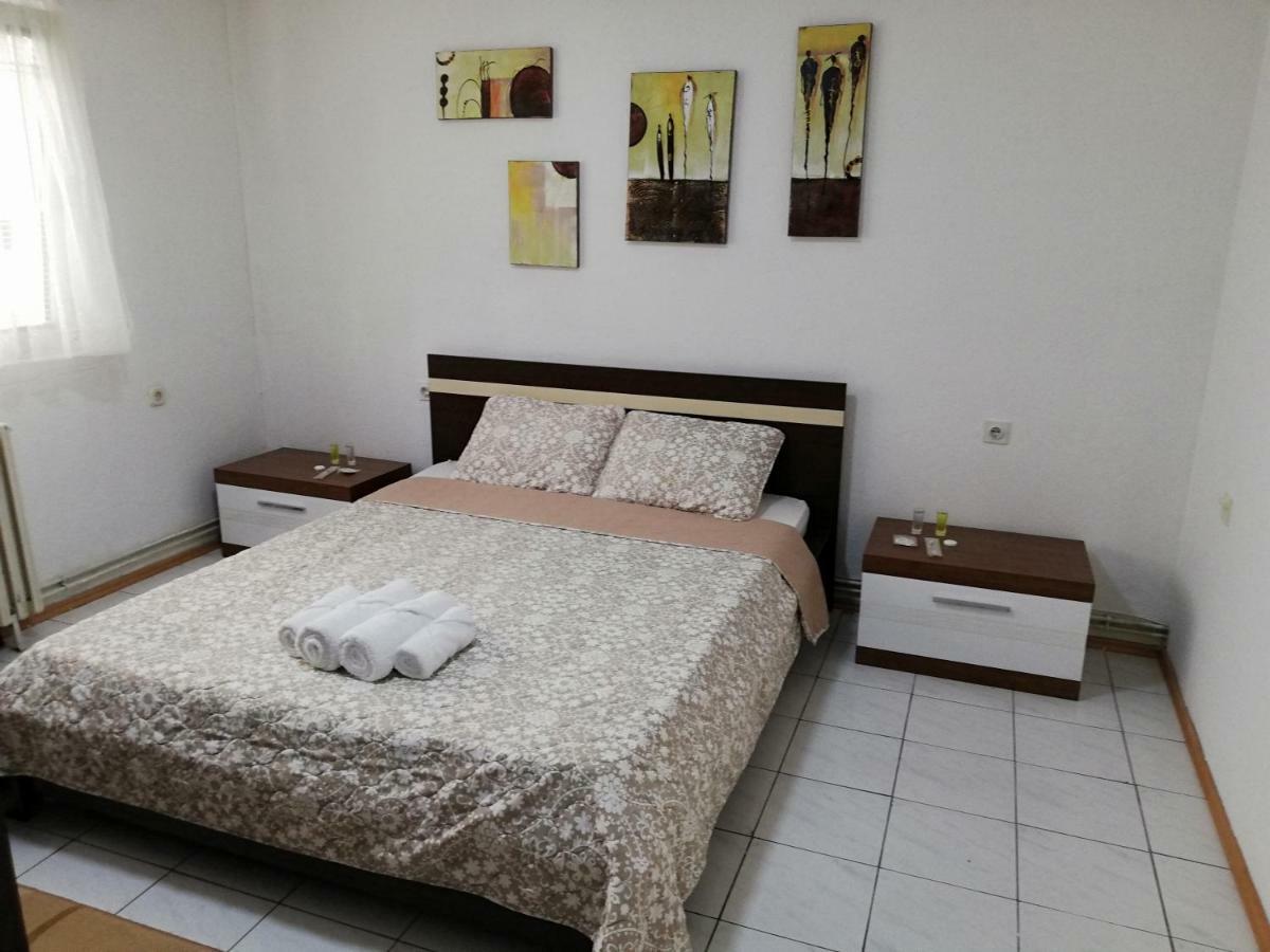 אוהריד Apartments Naumovski מראה חיצוני תמונה